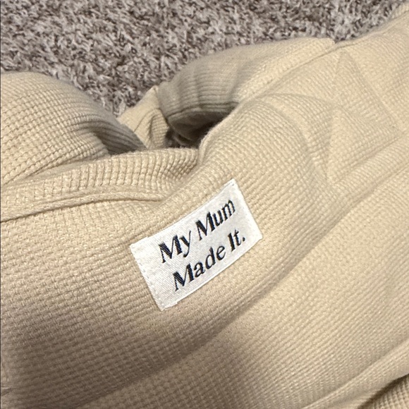 My mum made it waffle quilted tote bag - Picture 3 of 4